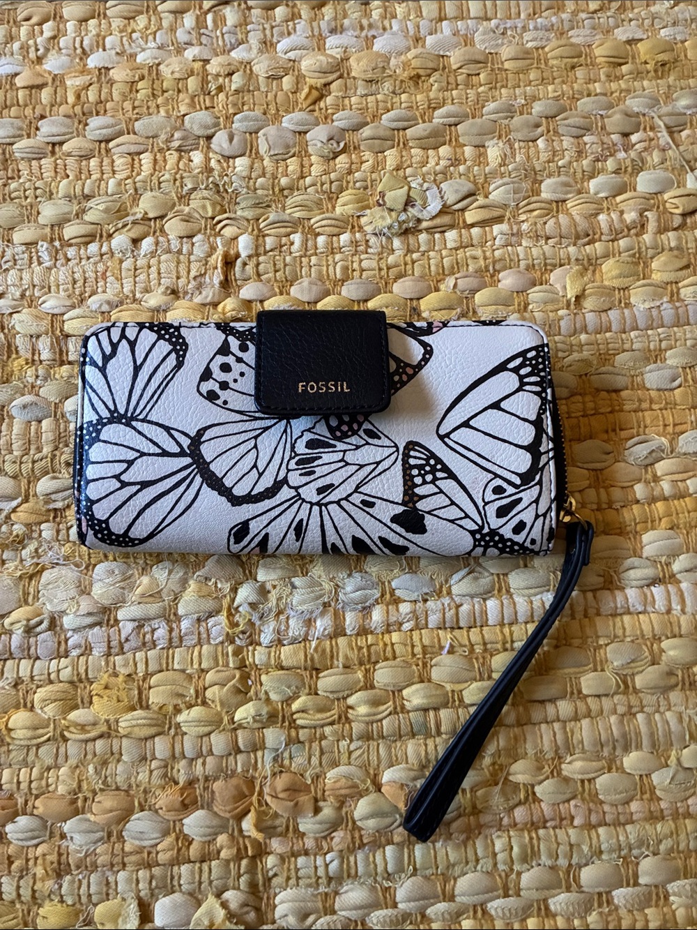 Fossil Black & White Butterfly Wristlet Card Case